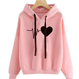 Sudadera con capucha de streetwear con estampado de corazón