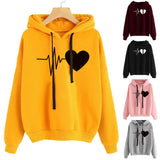 Sudadera con capucha de streetwear con estampado de corazón