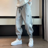 Pantalones Jogger Cónicos Hype