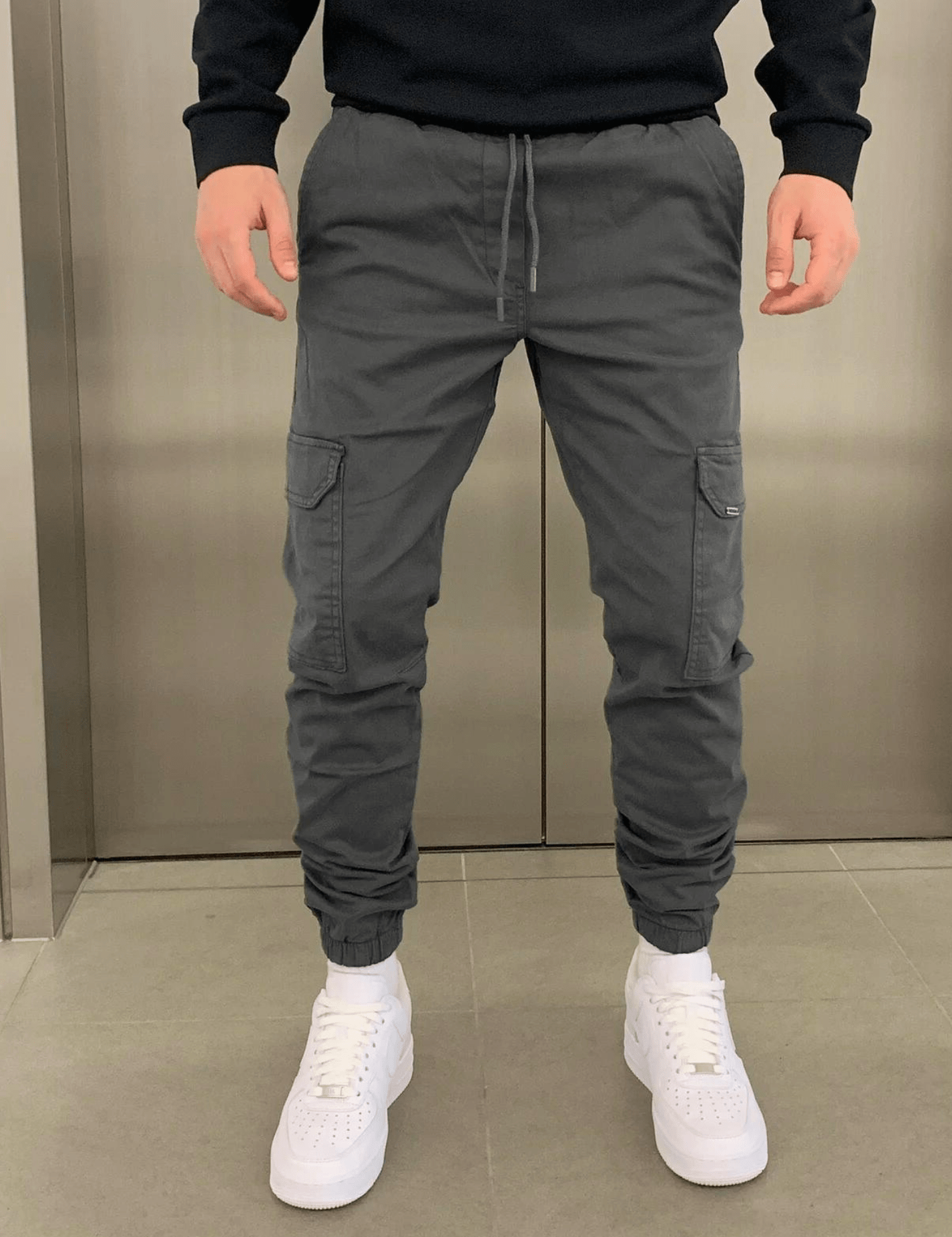 Jogger cargo elástico para hombre