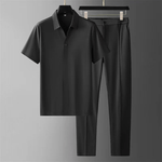 Conjunto de dos piezas para hombre – Camisa polo de manga corta y pantalones hasta el tobillo - Catalina Marbella